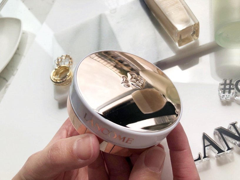 油皮粉底遮瑕二合一气垫,比较适合油皮用的粉底或者气垫