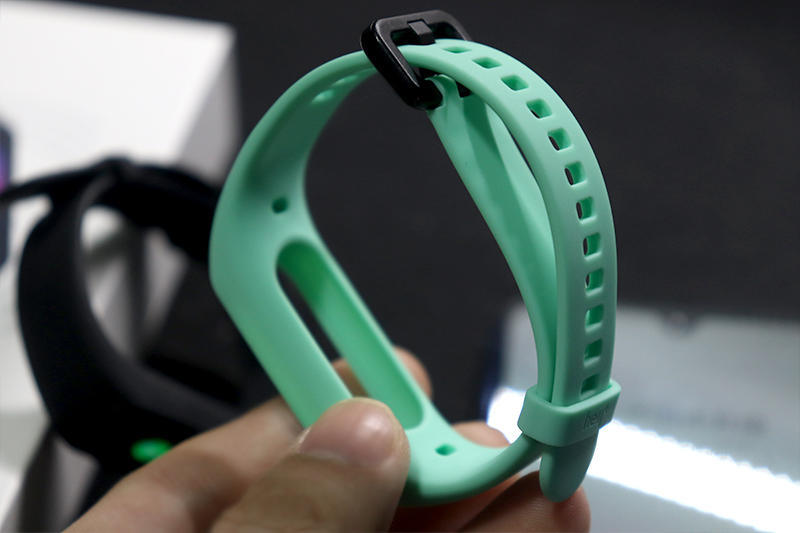 黑加手环1s和一代有什么区别,黑加手环1s深度评测