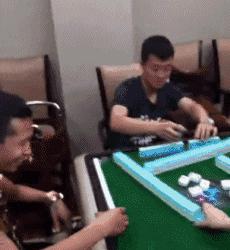 滑稽gif图,鞋子搞笑gif
