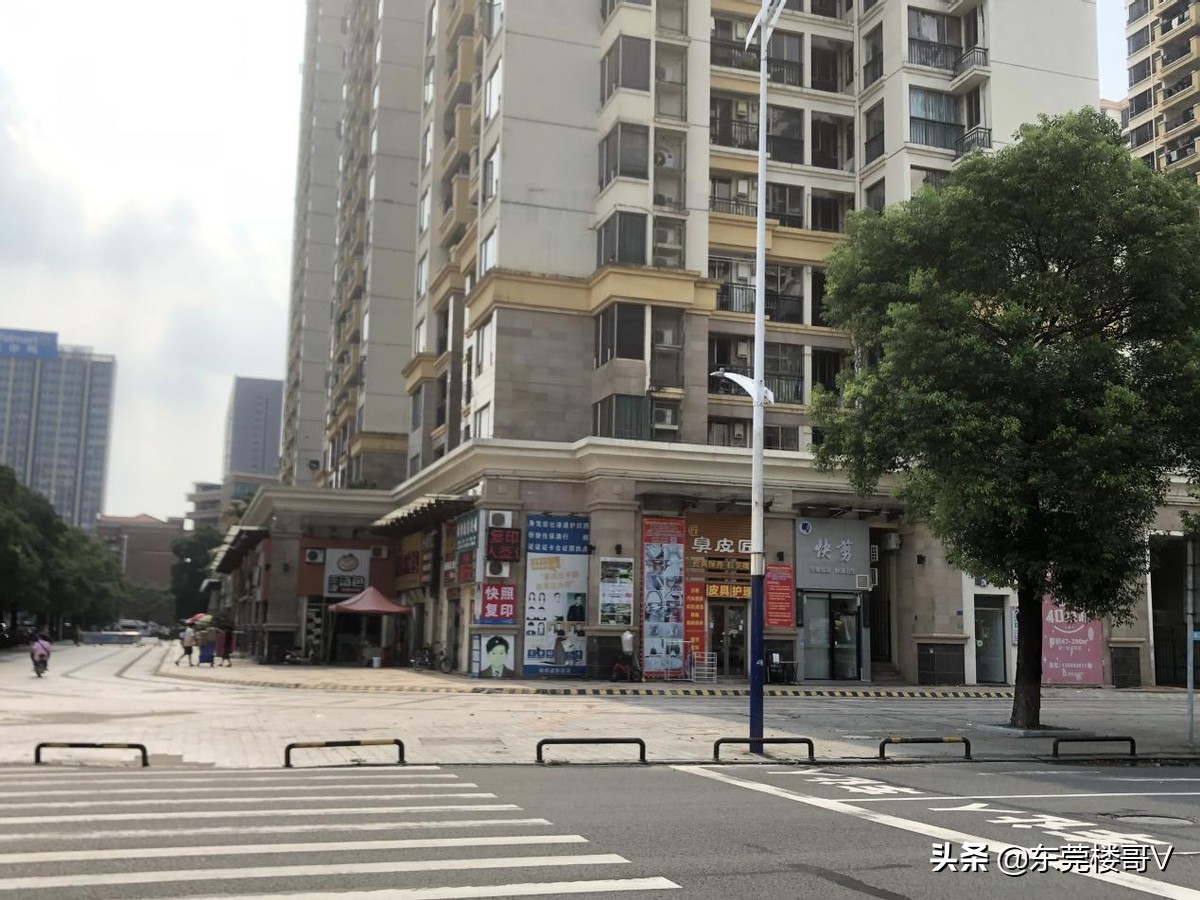 妤煎摜韪╃洏涓囩涓ぉ閲戝煙涓栧,妤煎摜璺戠洏