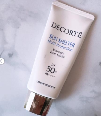 问天问大地，为啥子我是混油敏感肌？护肤品真费钱，今天汇总说说