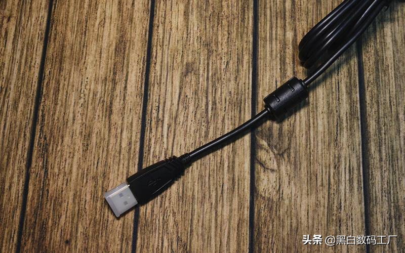 自从用了机械键盘就再也用不回电容胶了