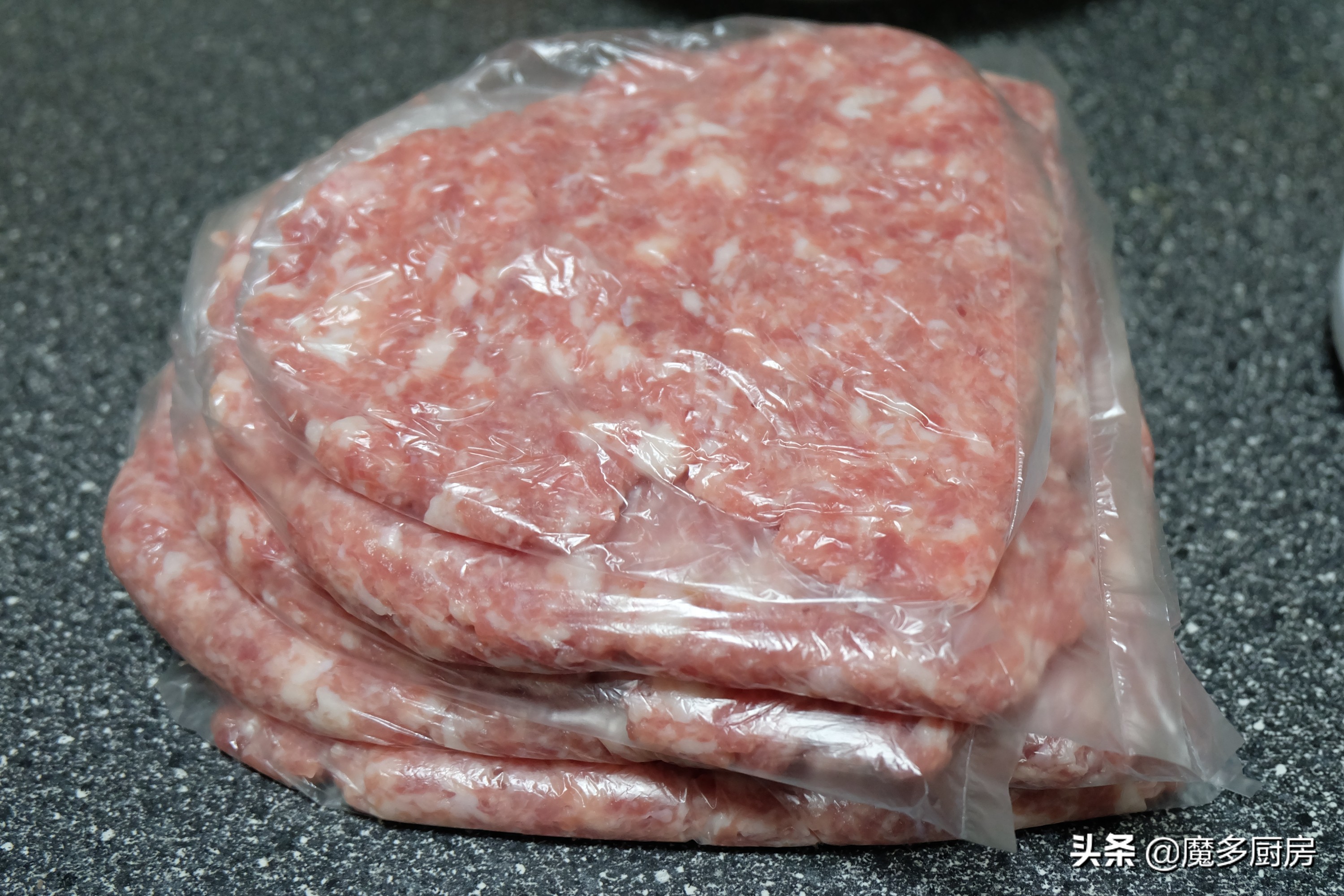 肉馅是调好保存还是直接保存,过年肉馅怎么调容易保存常温下