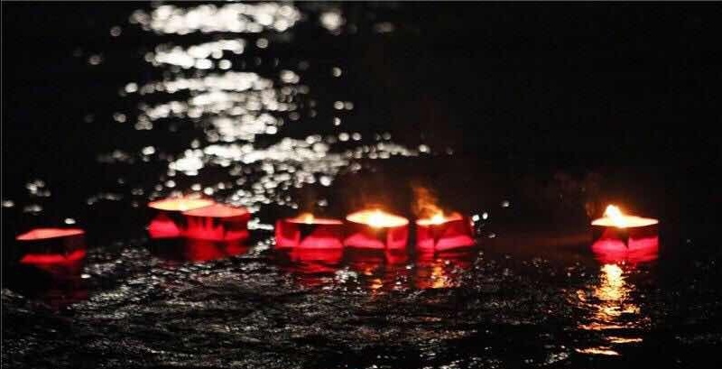 悠悠沱江:渔夫点亮边城夜,灯火照得凤凰醉!