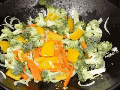 德国传世铁锅视频,德国国宝级铁锅