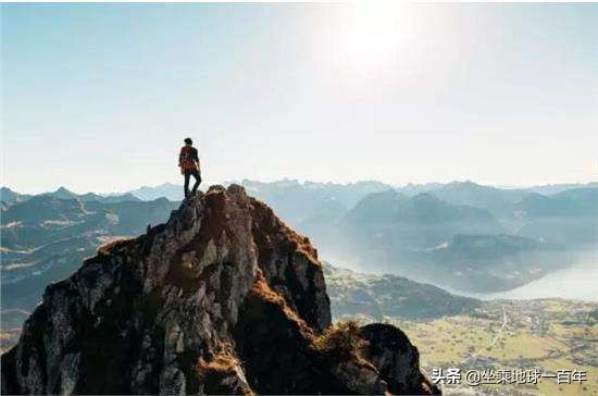 欲望在左灵魂在右人性在中间,欲望在爱情中代表着什么
