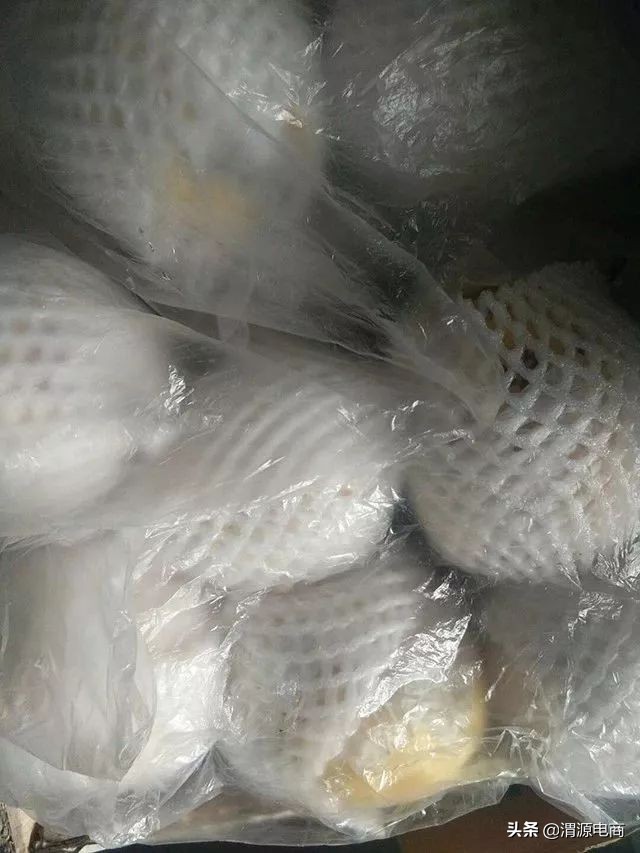 家门口的便利交通,家门口的便利店为我们带来了便利