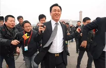 许家印首富的寒冬,许家印极寒之下试锋芒