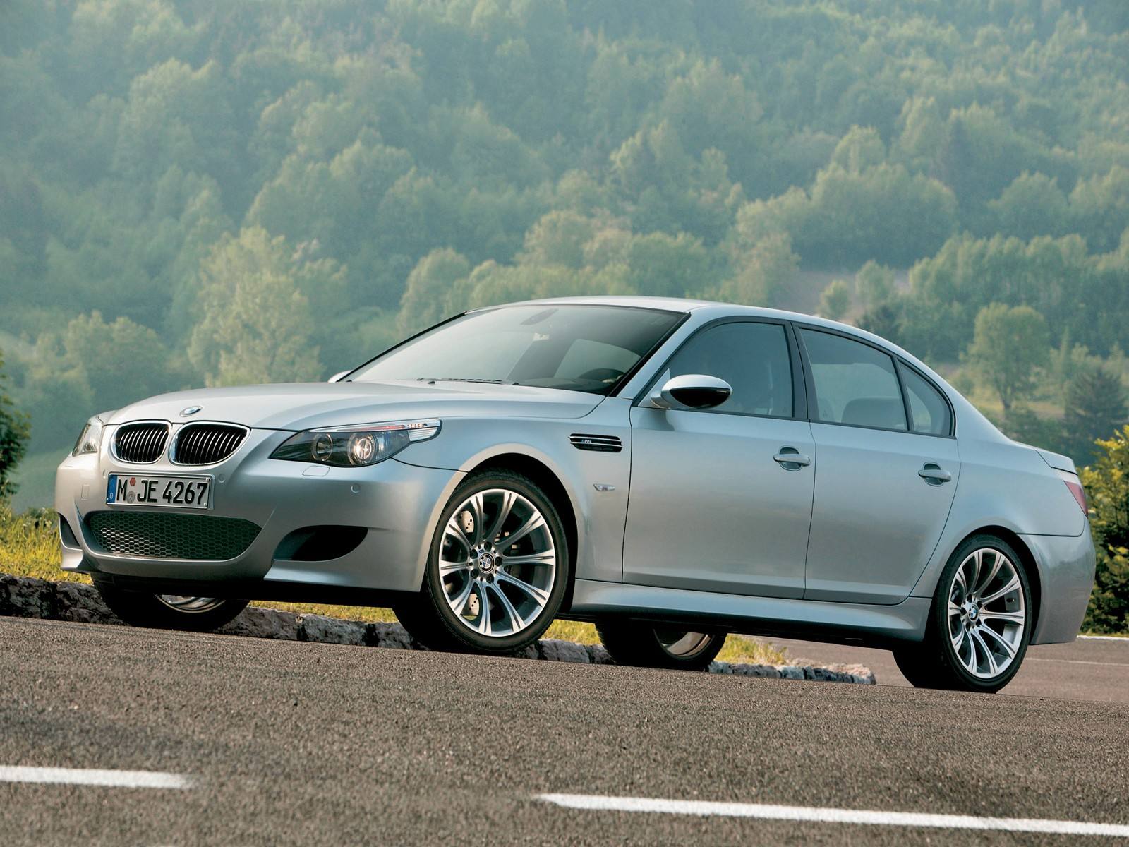 宝马5系发展史,宝马5系的变化史