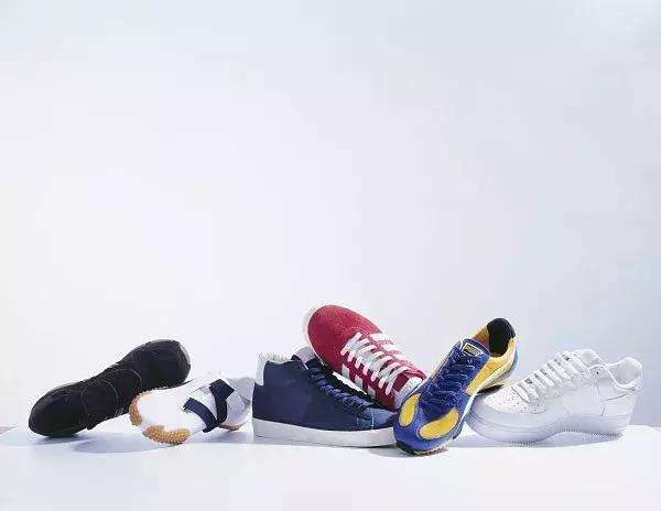 揭秘炒鞋利益链,csgo钩子一反倾家荡产