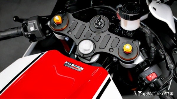 雅马哈摩托车YZFR25,雅马哈摩托车2023最新款600cc