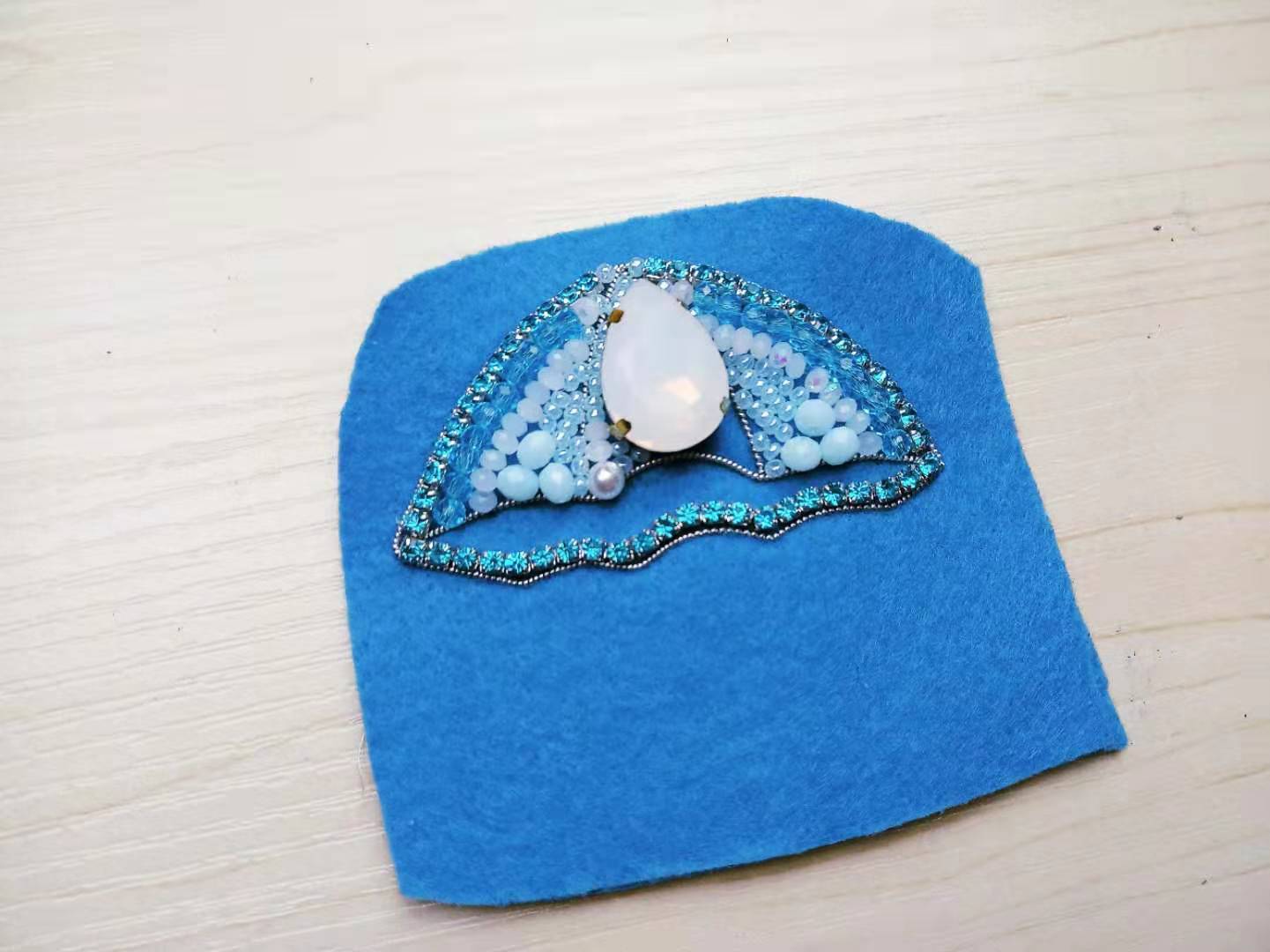 手工串珠小雨伞diy挂件教程,废物手工制作小雨伞