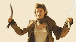 能被称“最美女战神”，可不只是她打了15年丧尸