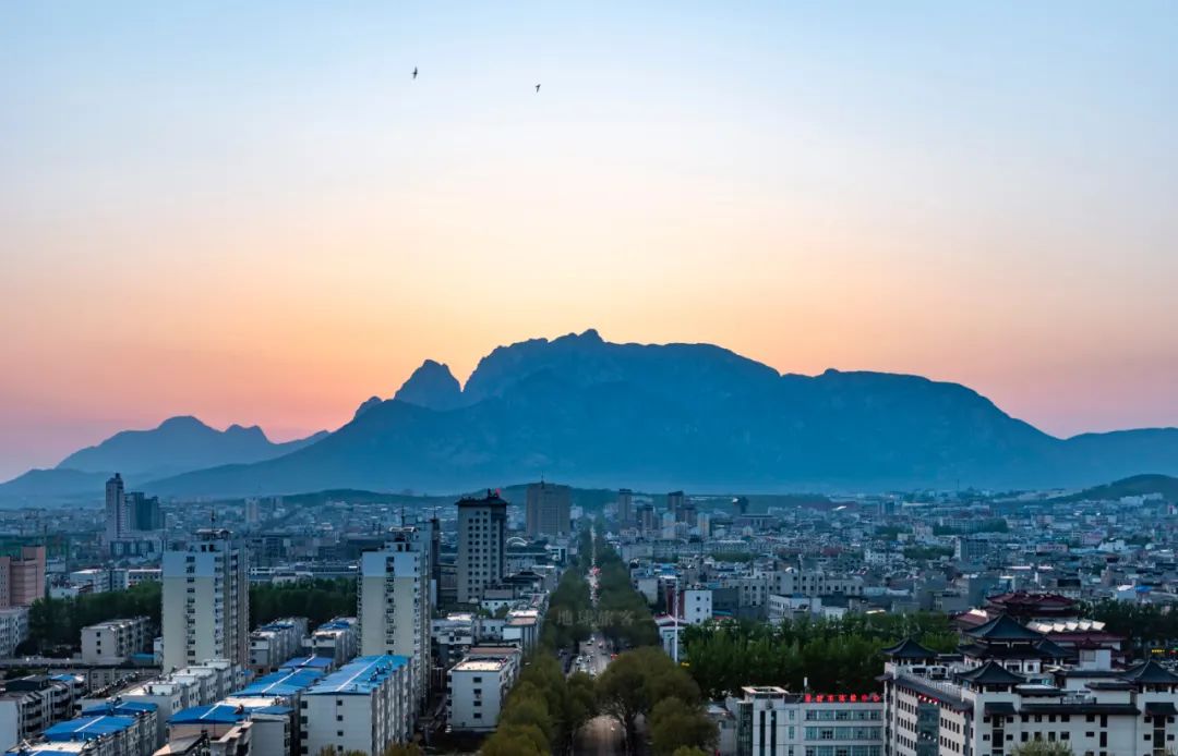 中岳嵩山跟嵩山少林有什么区别吗,被低估的嵩山不止有少林