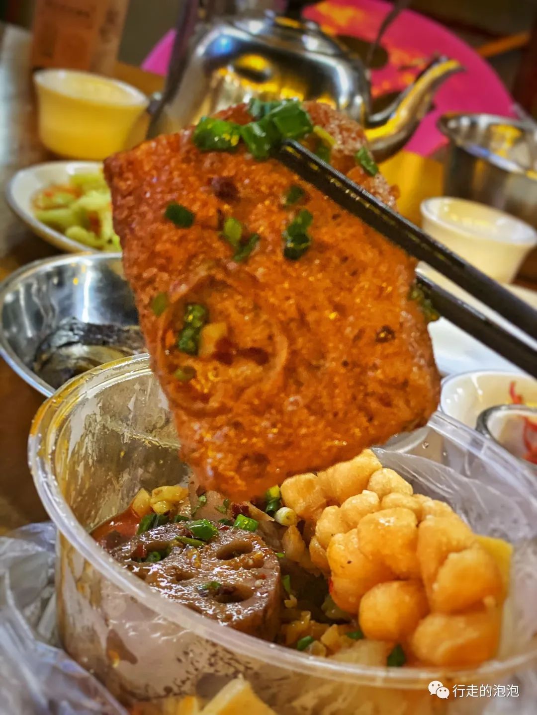 「岳阳攻略」被誉为“湖南夜宵扛把子”的烧烤城，还是小龙虾基地