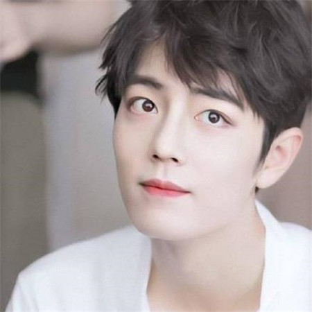 当男友说“我好累”时，若你这样回复他，他会倍感珍惜你