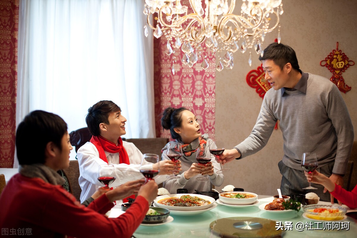 什么酒适合招待朋友,招待朋友喝什么酒