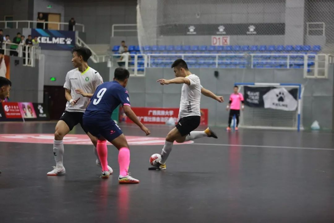 三峡大学5人制足球,三峡大学足球主教练王玮