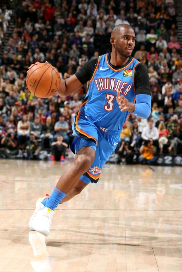 艾弗森说欧文控球更强,nba最强控球后卫欧文