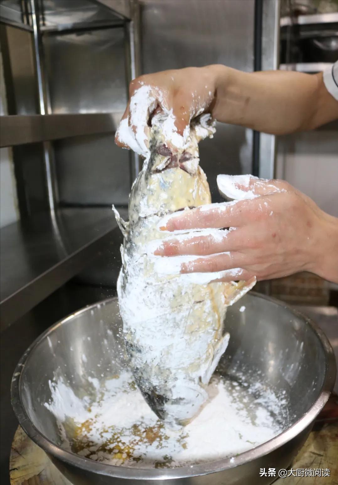 大锅炖鱼老汤,酸甜口家庭炖鱼