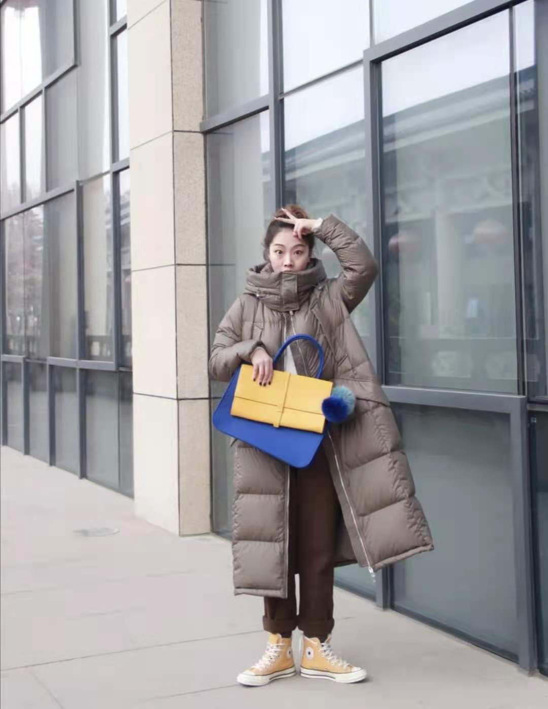 60岁穿短款羽绒服搭配下身,工装羽绒服下身搭配什么裤子