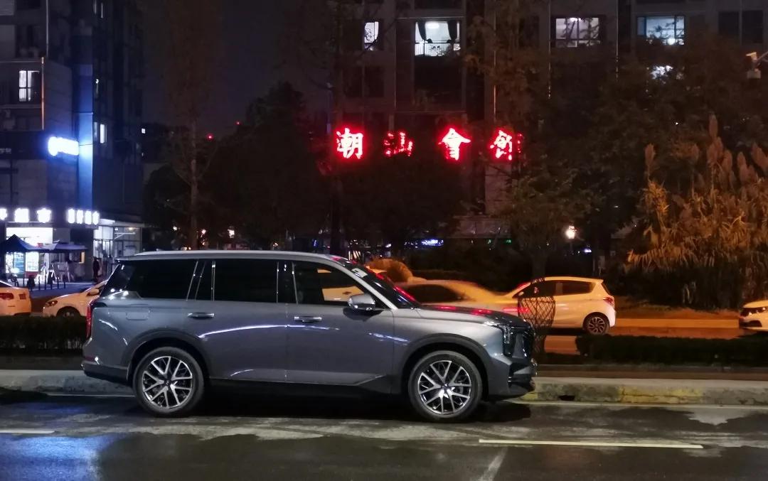 传祺gs8燃油版跑高速动力够用吗,广汽传祺gs8的油耗怎么样