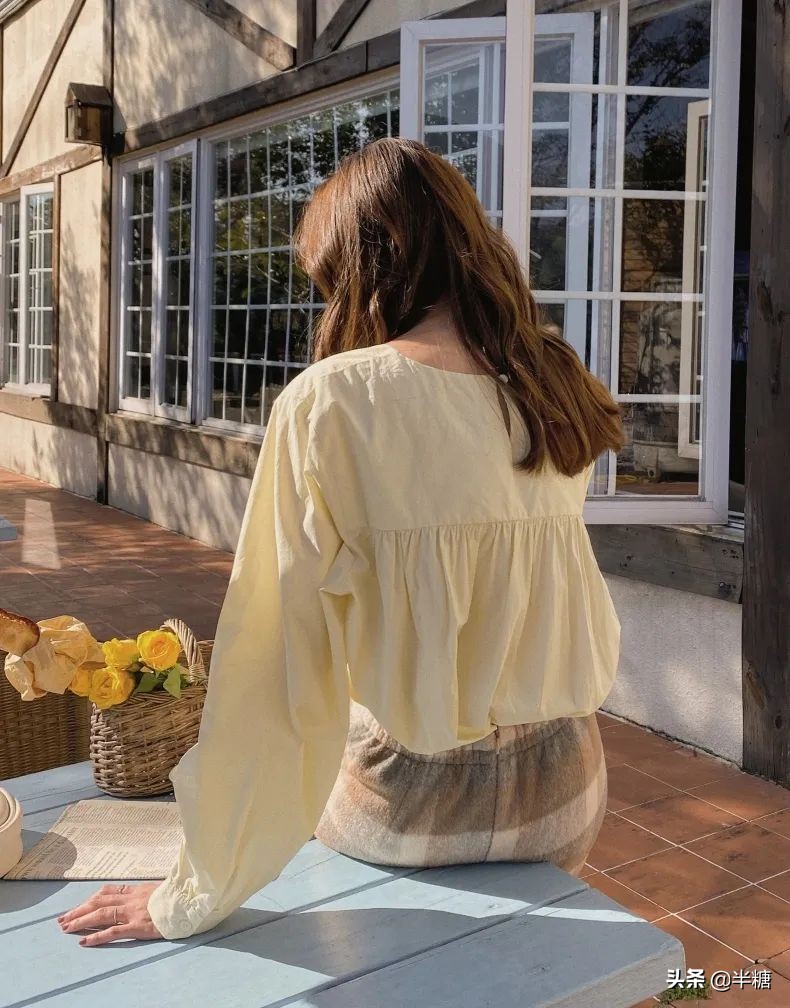 韩剧女主的穿搭连衣裙,韩剧女主穿条纹衬衫