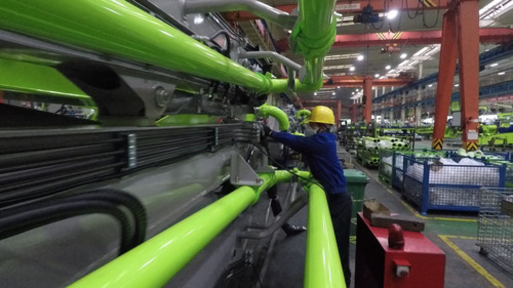 吃粉撸串,商圈“打卡”,动车出厂——湖南“标签”复苏记