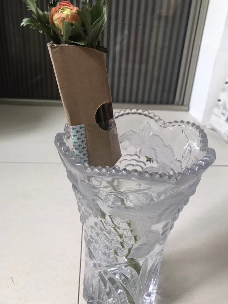 常见鲜花醒花的正确方法,鲜花醒花的时候要不要斜切根