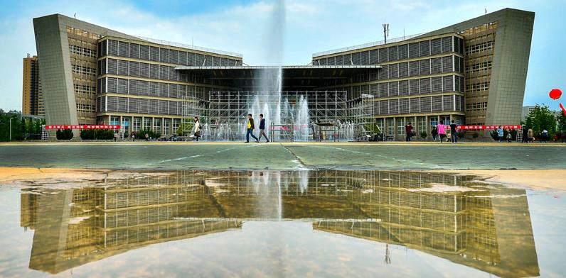 西安工业大学值不值得学生填报?听听学长学姐和企业单位的评价