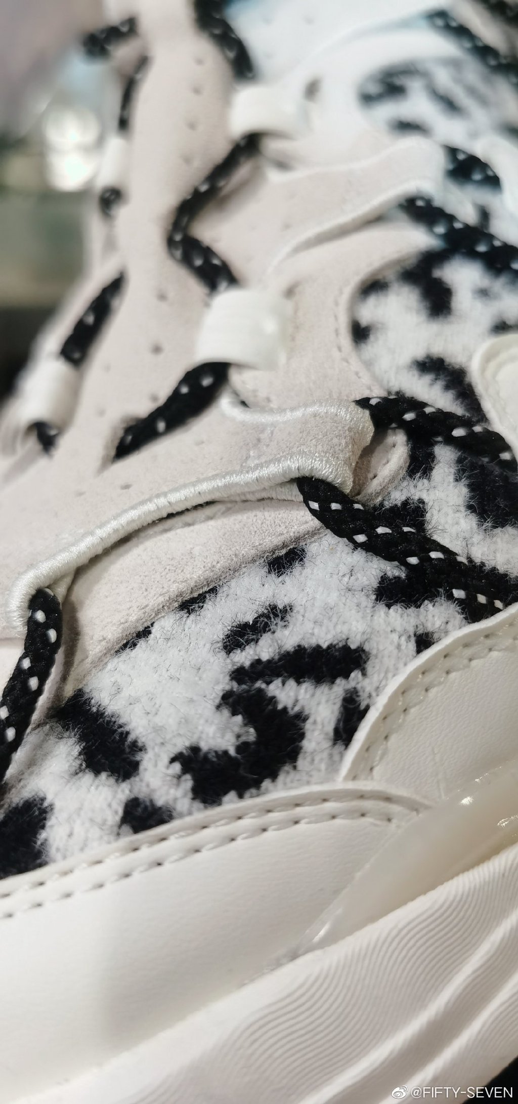 安踏三款时装鞋上市!外形夸张,最高999元,高端款你买账么?