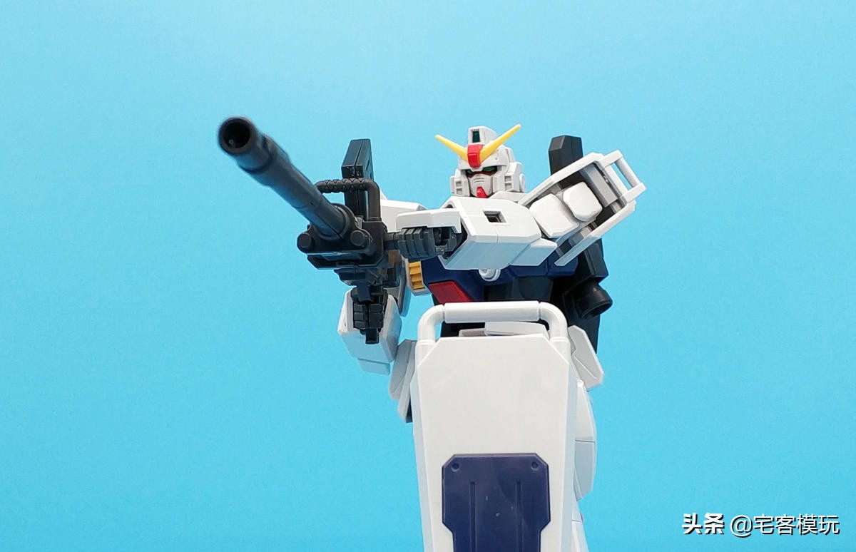模玩机设：“爱娜，我喜欢你！”HG新生陆战型高达
