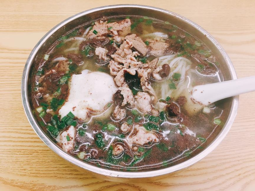 一边写一边流口水,红谷滩这些店可要好好的啊,脱下口罩我就来