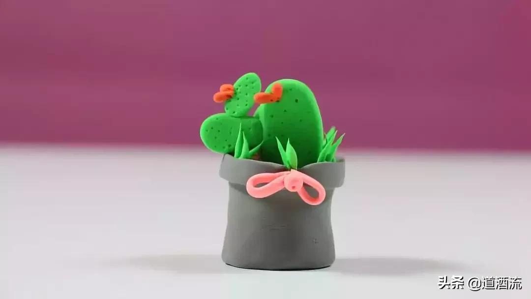 可以贴在墙上用卡纸做的大仙人掌,手工卡纸仙人掌盆栽幼儿园