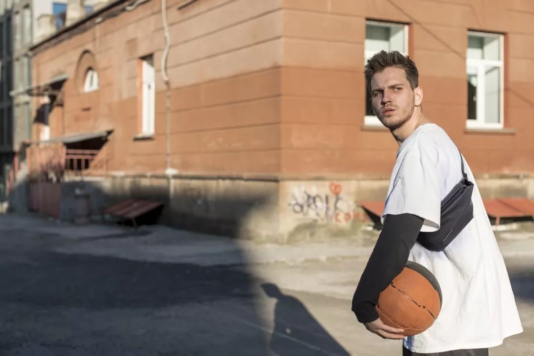 轻装出行包包,轻装美式包包