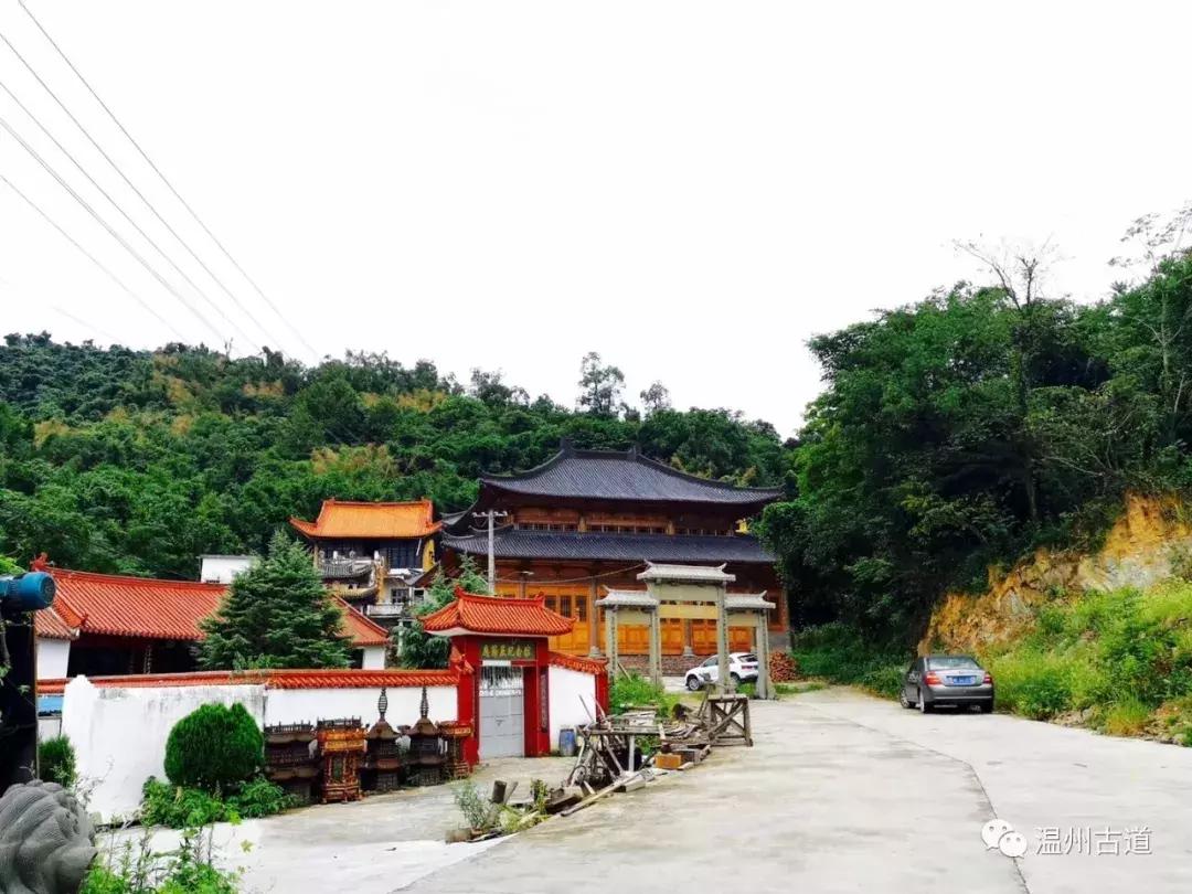 平阳鸣山古村落图片,千年古村平阳县鸣山村古城夜景