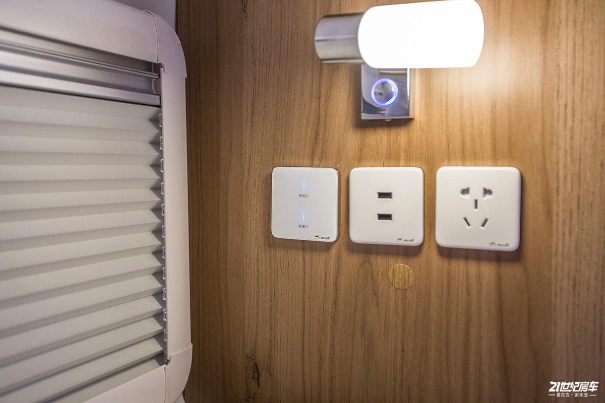 了解上汽大通maxusv90最新动态,上汽大通maxusv902023款2.0t短轴低顶