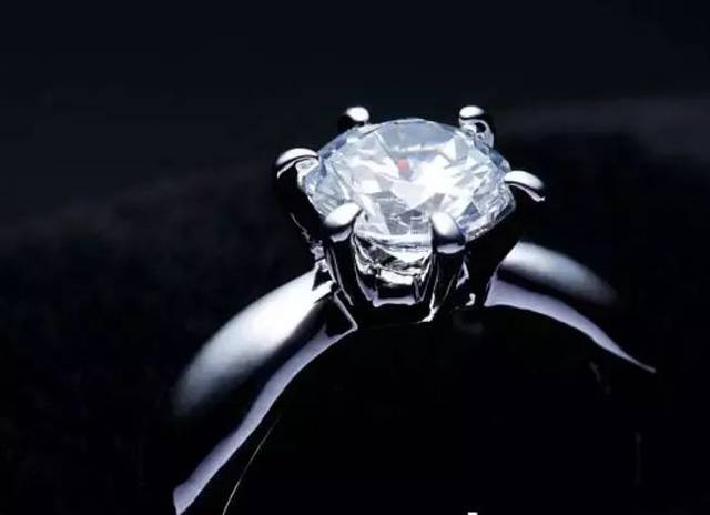 暴跌90%!河南“人造钻石之王”陷诉讼漩涡,市值38亿被*债追**40亿