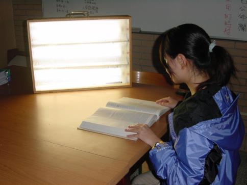 光照治疗失眠抑郁原理,光照疗法焦虑症