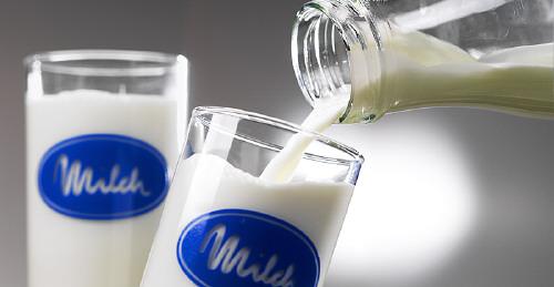 营养师全脂奶和脱脂奶,脱脂牛奶是不是营养不如全脂的高