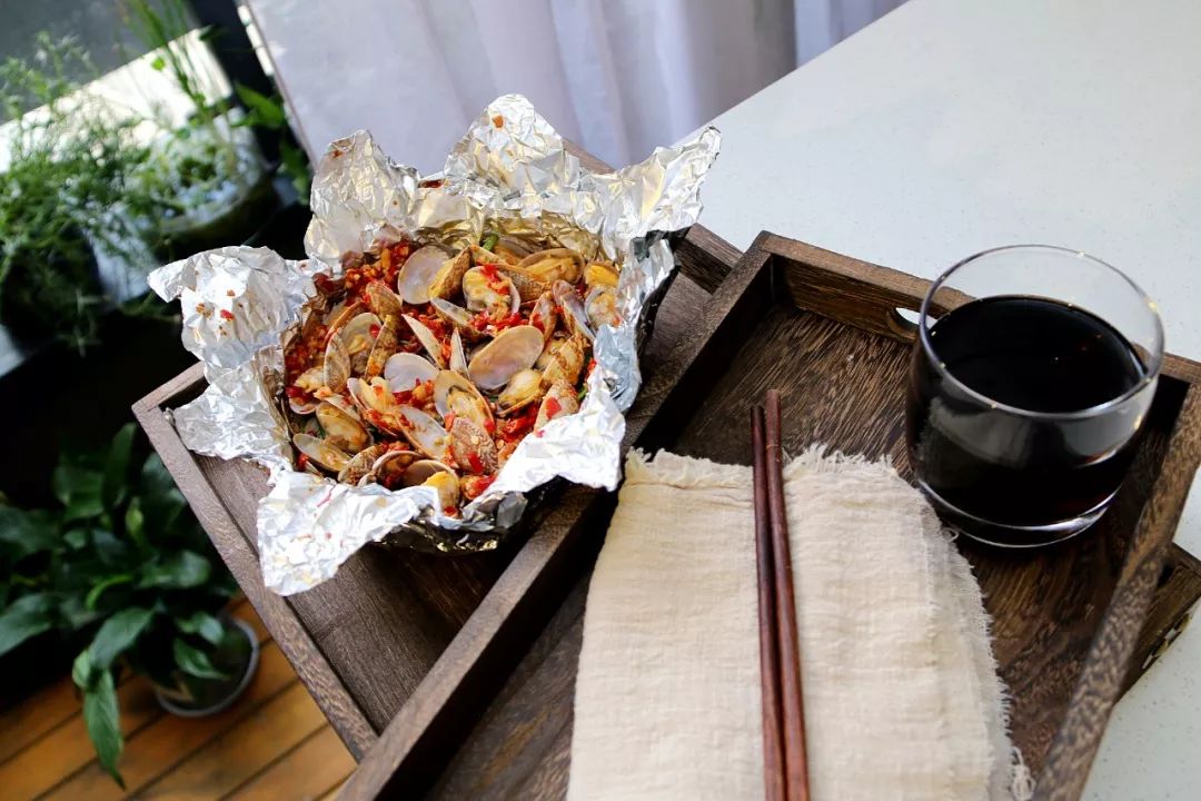 蒜蓉花甲粉丝锡纸做法,锡纸花甲粉蒜蓉酱的制作