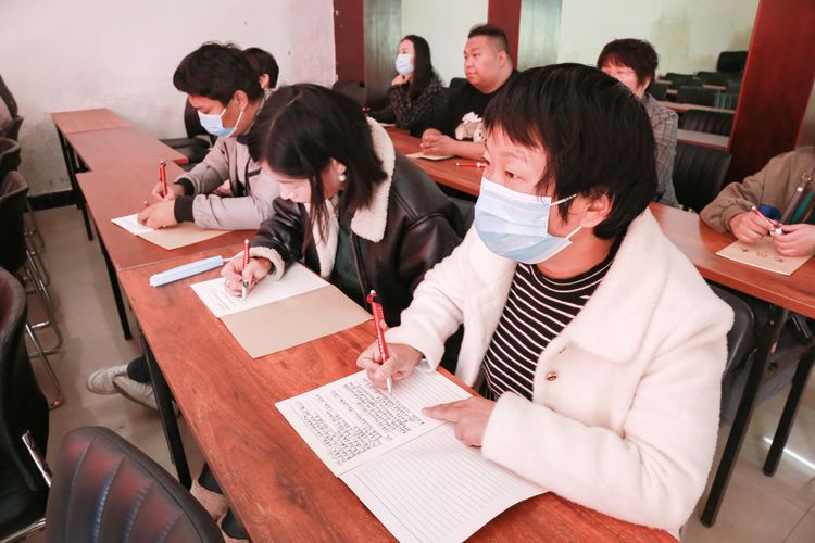 新密市职教中心2019届,我县举办新型职业农民培训