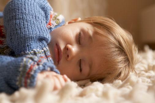 孩子有语言障碍，说话口吃怎么办？家长应创造良好的语言环境