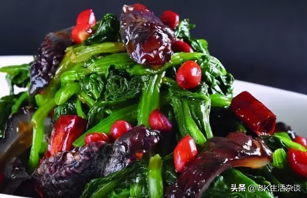 菜名真的很有意思,一些听起来高大上的菜名