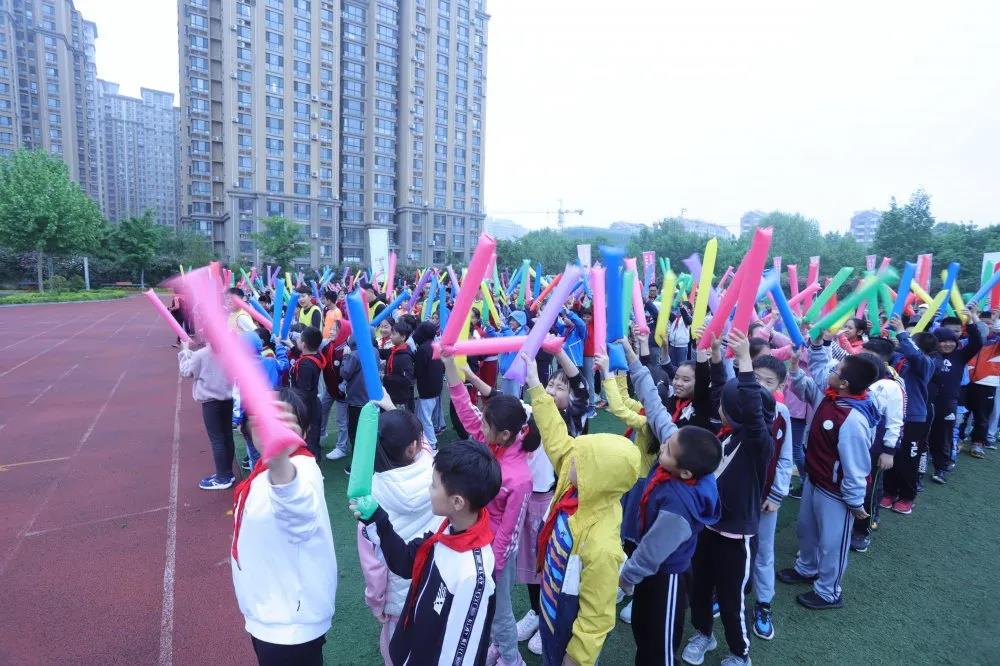 青岛市第二实验小学开幕式,青岛市第二实验小学第六届运动会