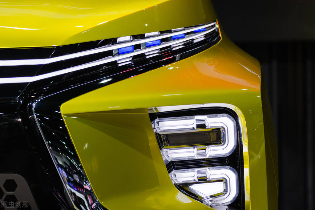 吉利第四代帝豪原厂led大灯,led大灯灯泡究竟好不好