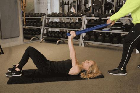 几个动作瘦胸饱满拜拜肉变小,瘦肩膀和胸的动作