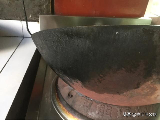 旧锅炒菜粘锅底怎么解决,章丘铁锅炒肉为什么粘锅
