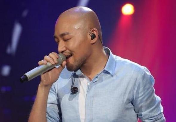 李代沫出狱后，直播3句离不开刷礼物，网友怒怼：穷疯的节奏