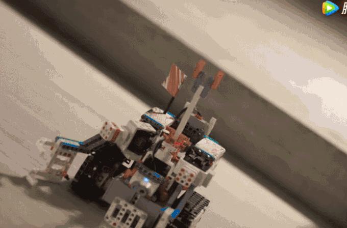 超燃超好玩！这款赛场先锋机器人可能是这个夏天最好的活动项目？